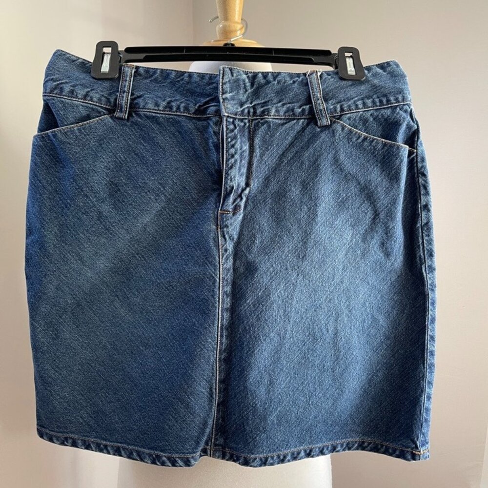 Old Navy Womens Size 8 Regular Jean Skirt Zipper Front Pockets Denim